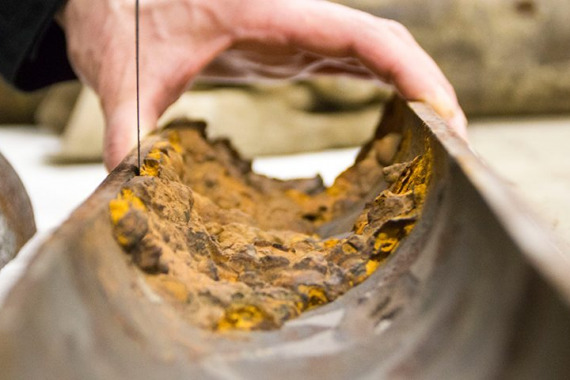 Bild Untersuchung eines Metallrohres