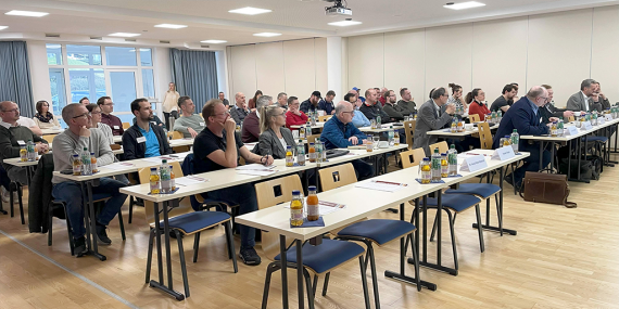 Bild Fachpublikum im Seminarbereich der IAB Weimar gGmbH 